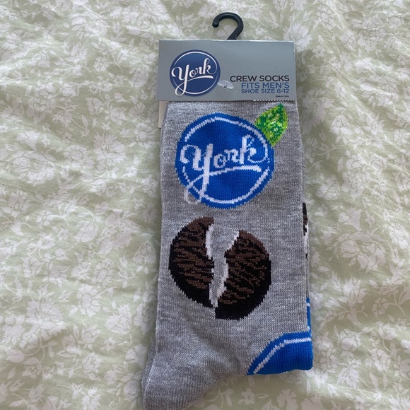 4 for $20​ NOVELTY SOCKS BUNDLE - Picture 2 of 8